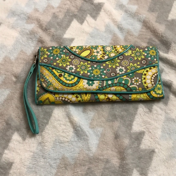 Vera Bradley Handbags - Vera Bradley Clutch